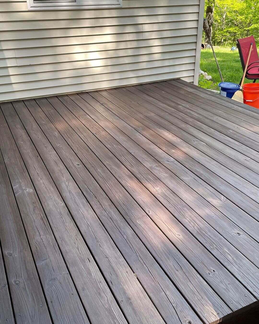 Deck painting and washing